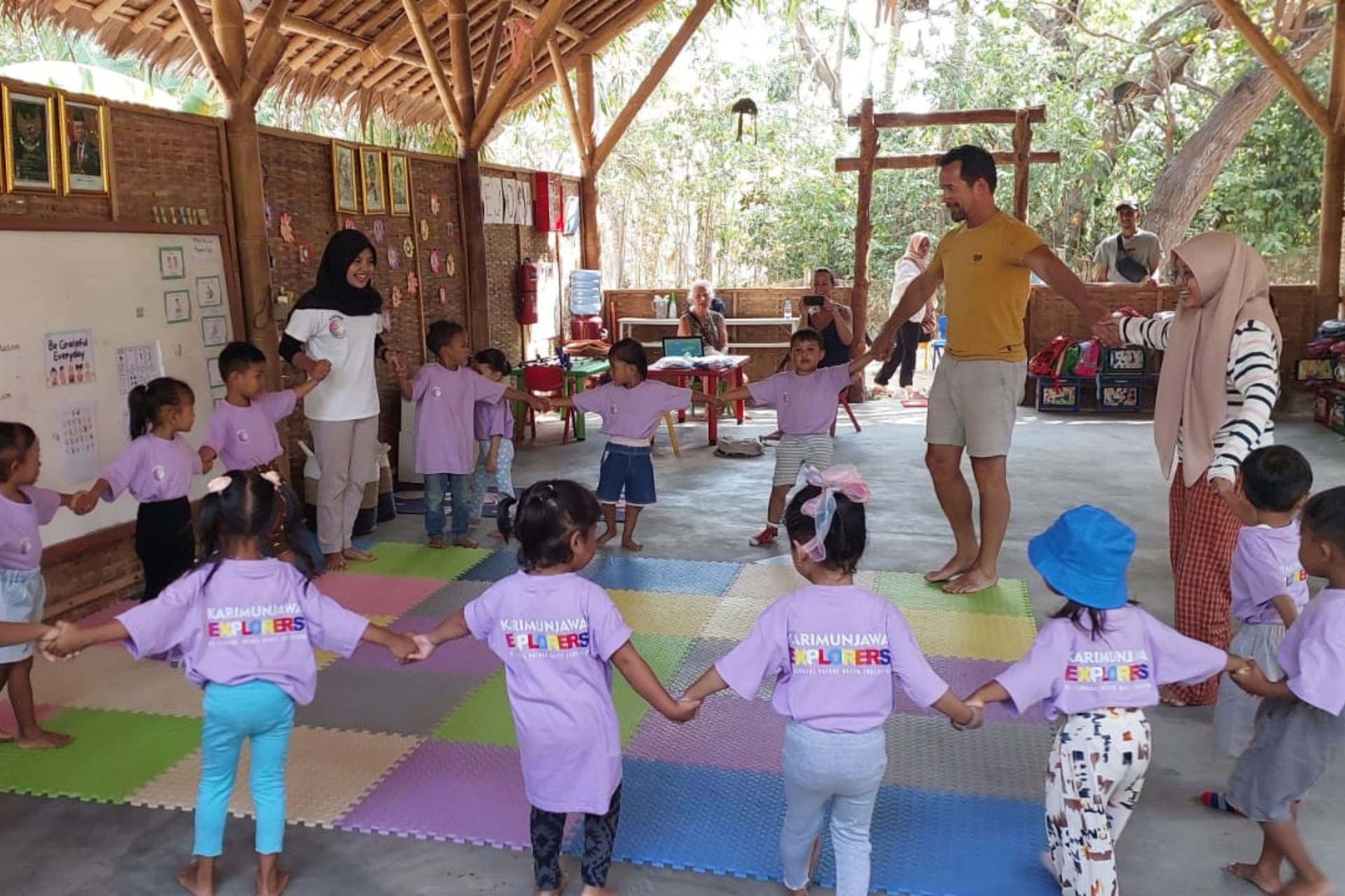Kejora dance circle